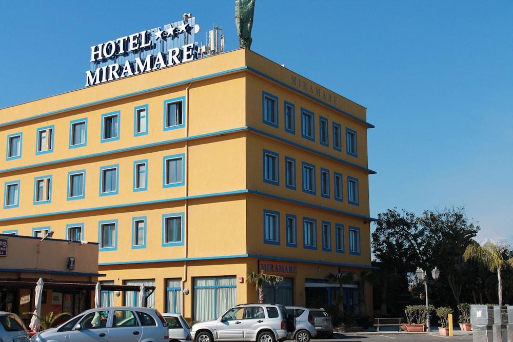 Miramare Hotel Катания Экстерьер фото