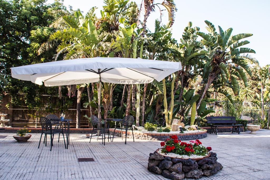 Miramare Hotel Катания Экстерьер фото